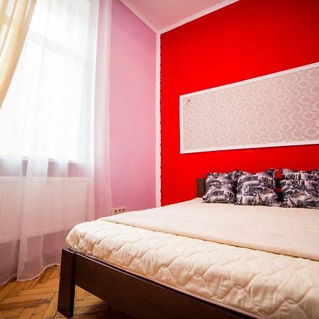 Apartment On Teatralna 7 Λβιβ Εξωτερικό φωτογραφία